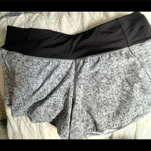 Lululemon Speed Up Low Rise Short 2.5”